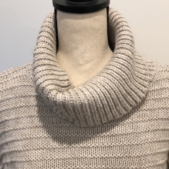 Aggel knitwear sweater wool alpaca beige SZ L bell sleeves cowl  neck - Picture 2 of 9